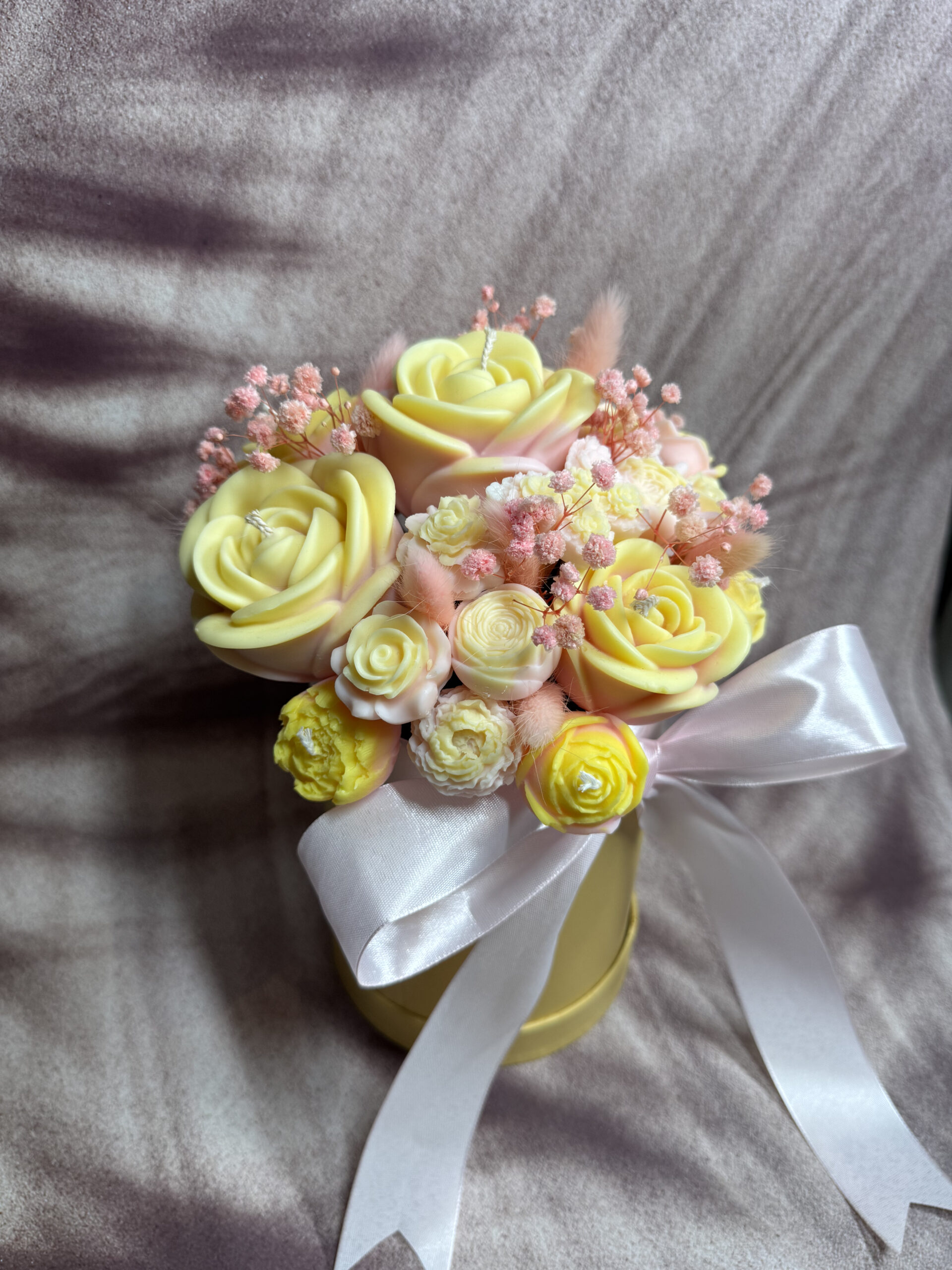 Aranjament Floral "Zâmbet de Primăvară"